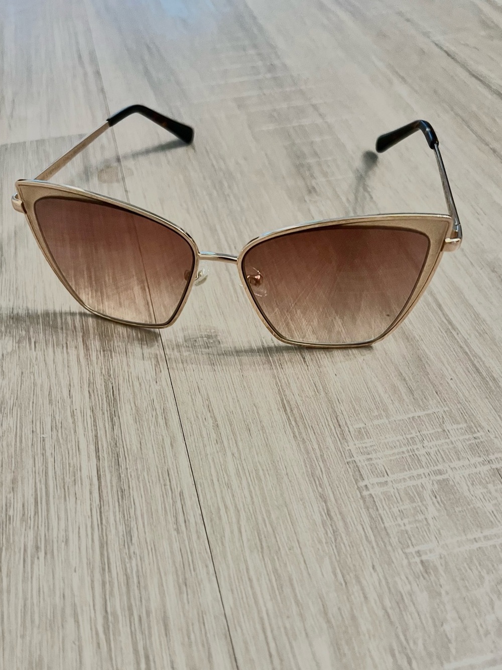 Diff Eyewear Make A Difference Becky GD BG 18 Gold Purple Sunglasses